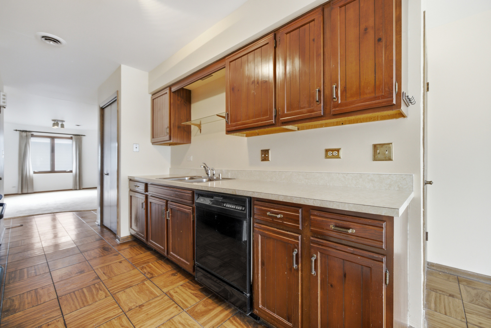 301 N Catino Court