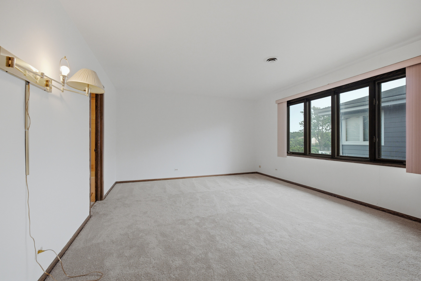 301 N Catino Court