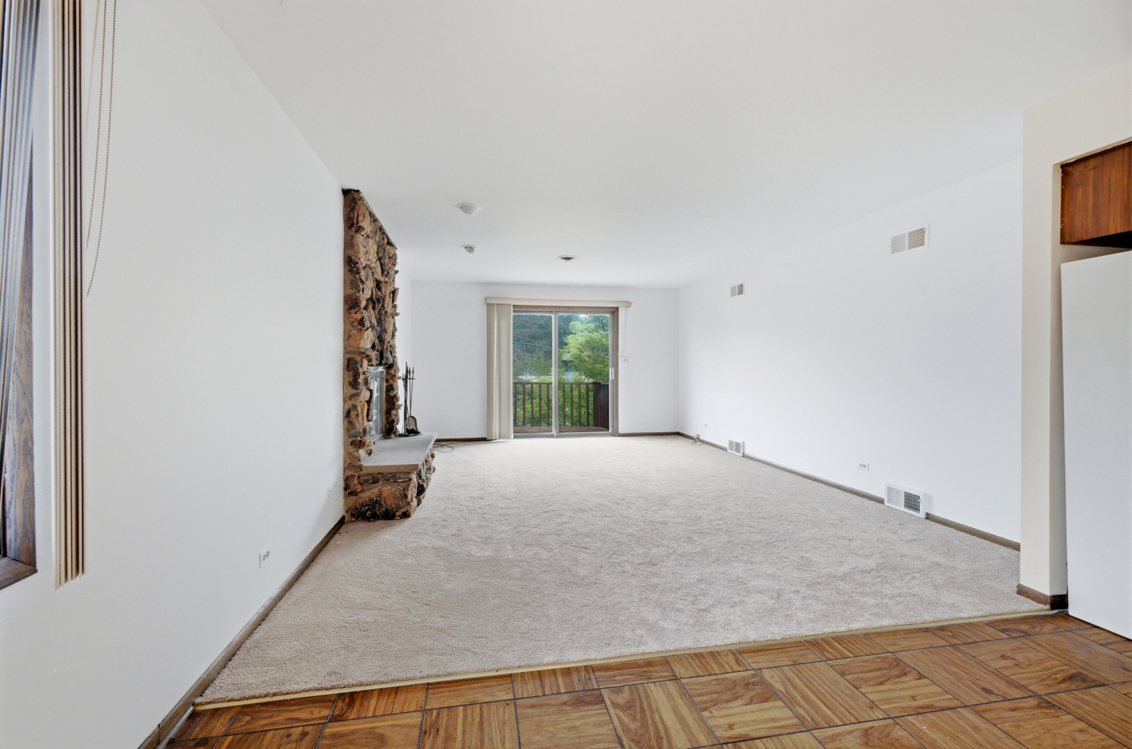 301 N Catino Court