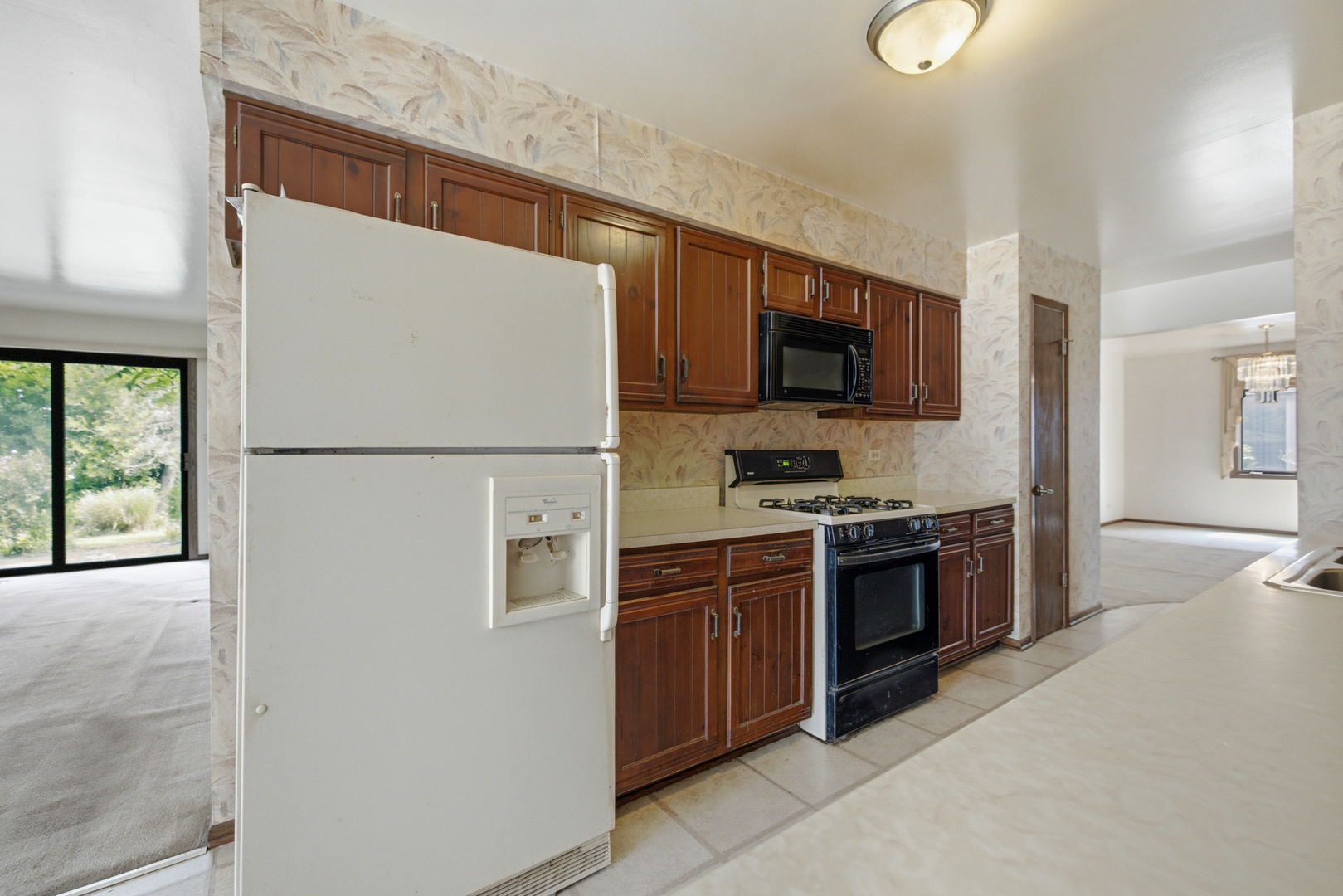 301 N Catino Court