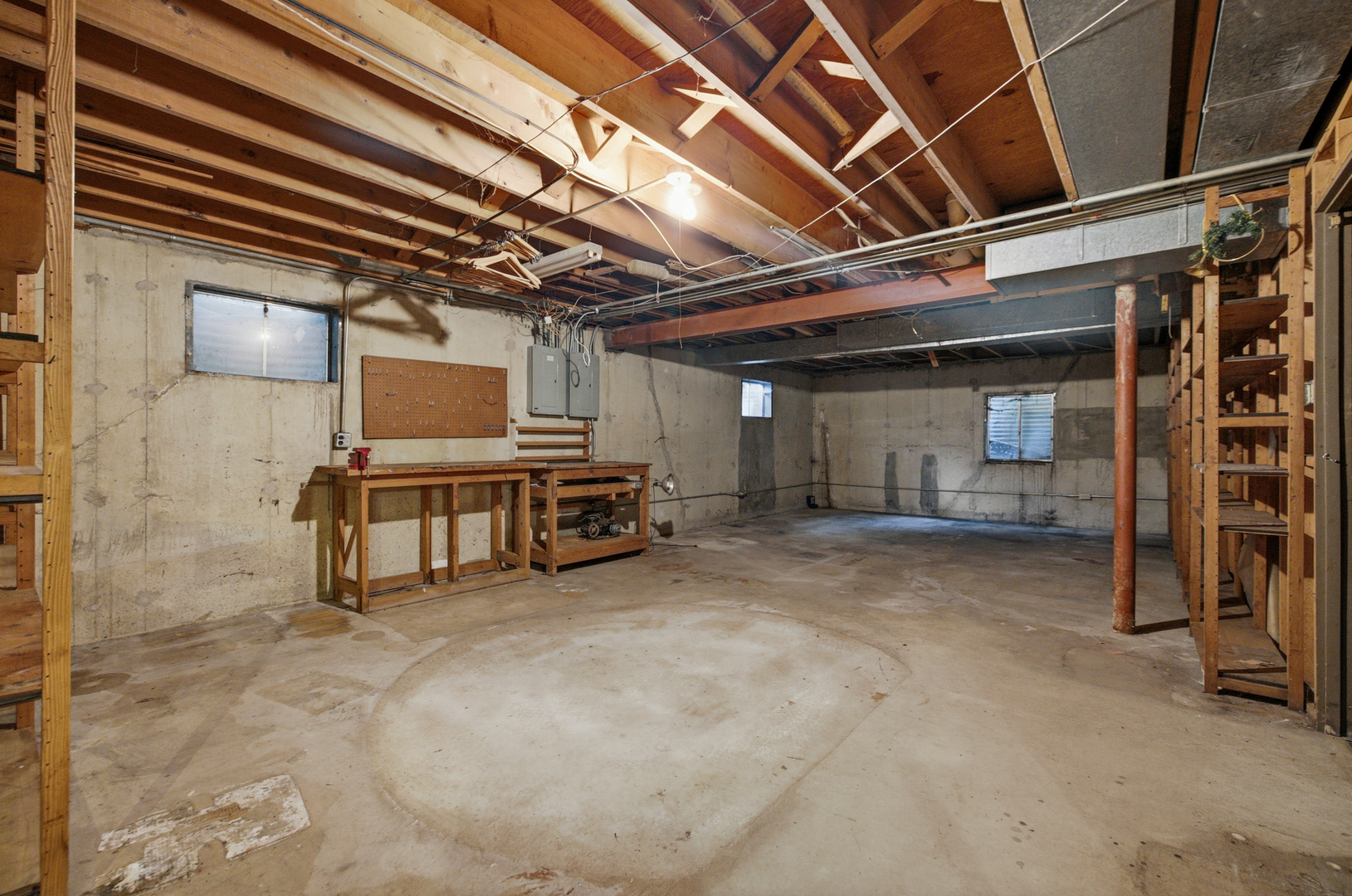 301 N Catino Court