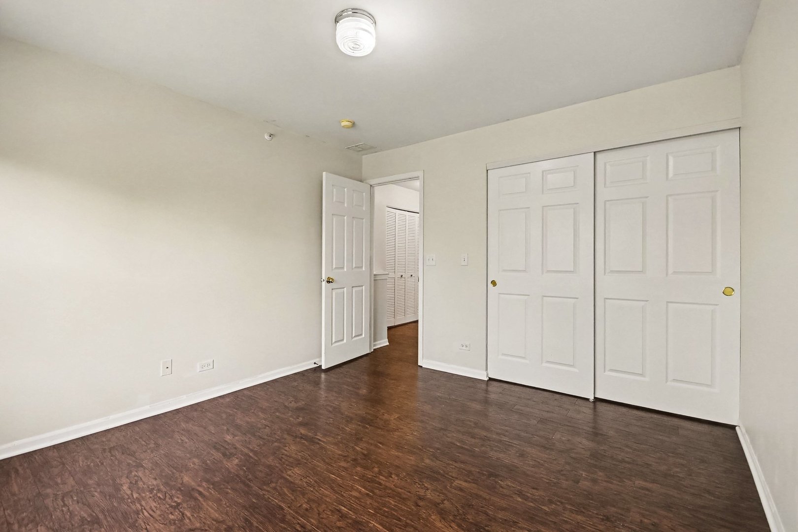 994 Kensington Drive