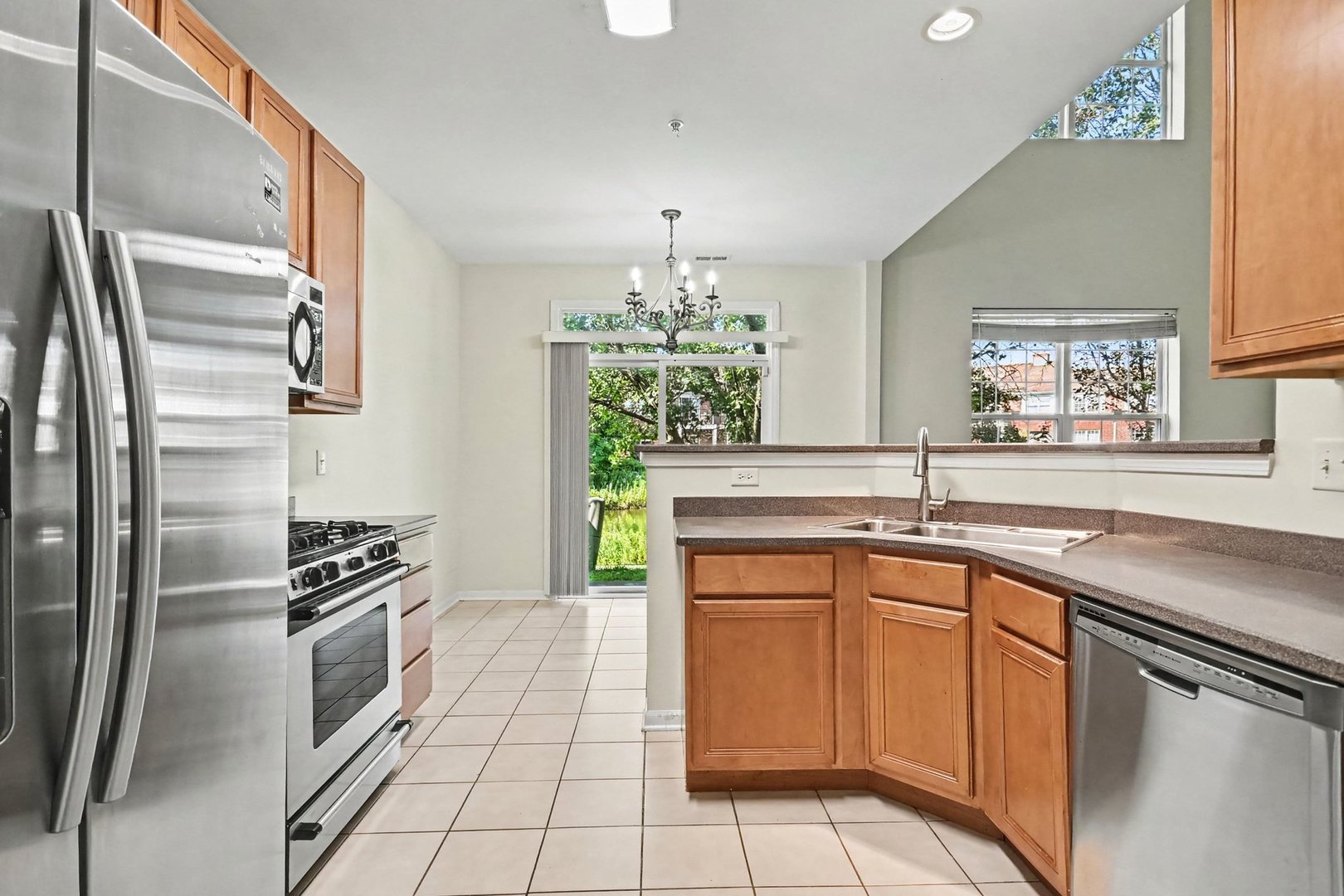 994 Kensington Drive