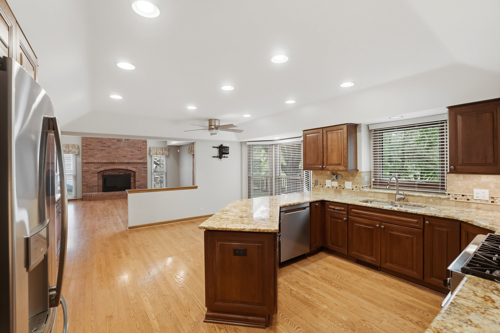 2528 Sun Valley Road