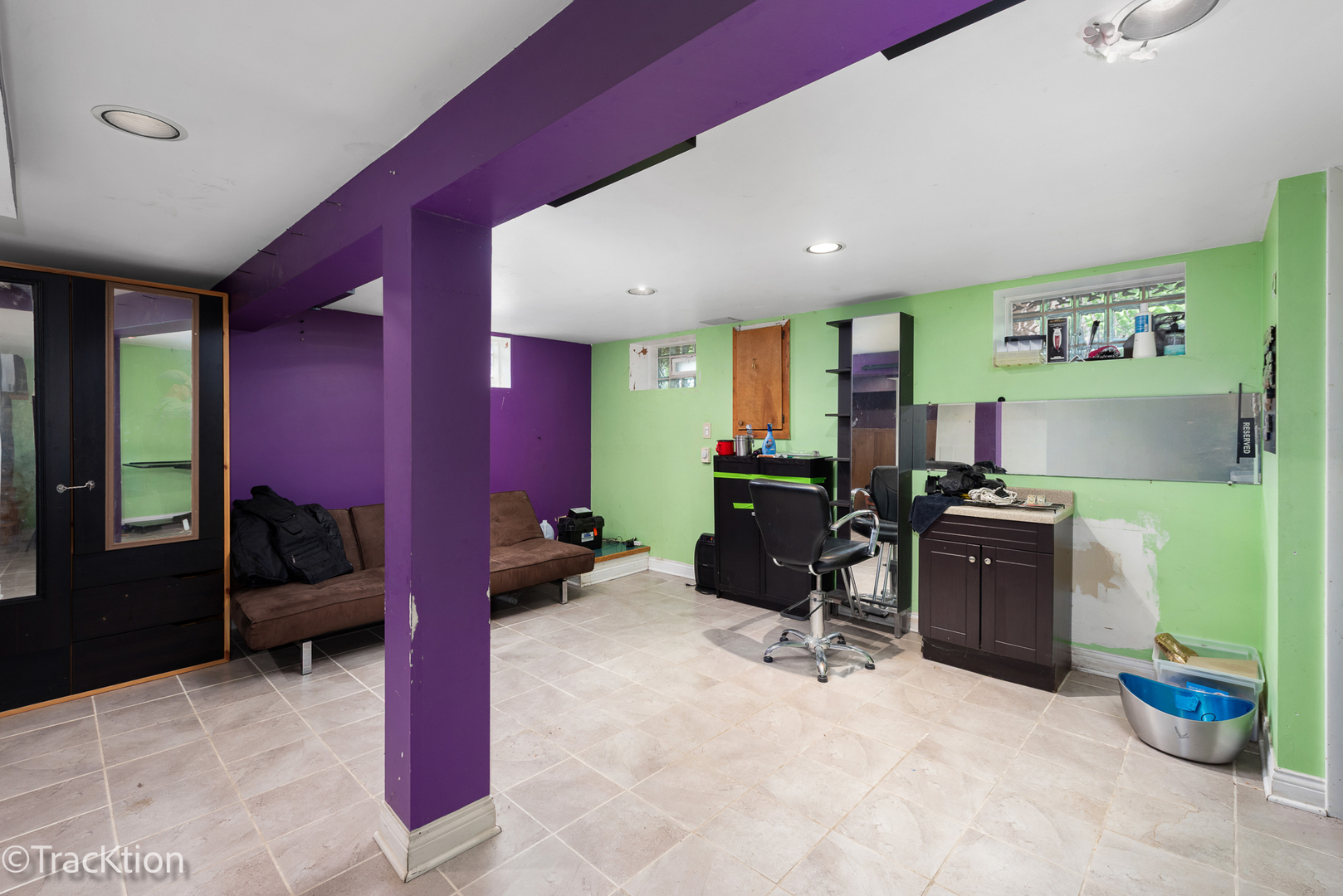 9S434 Allison Court