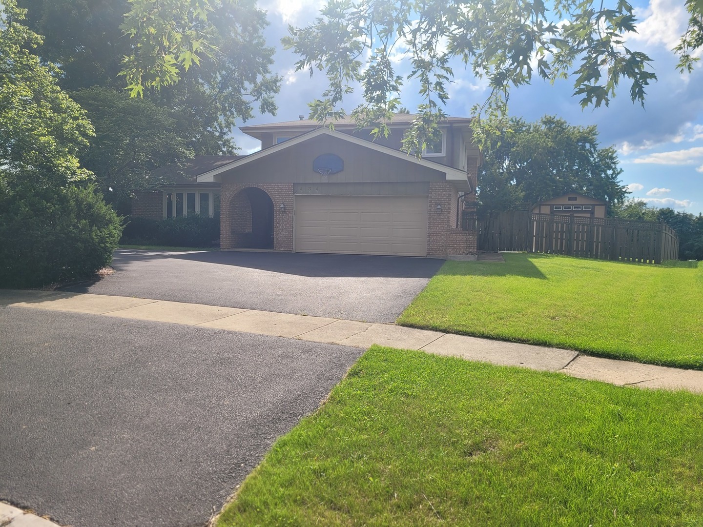 9S434 Allison Court