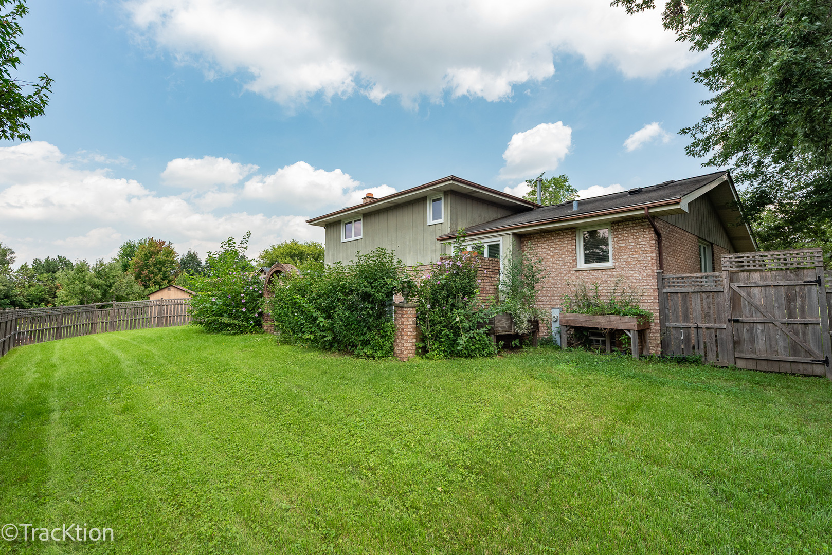 9S434 Allison Court