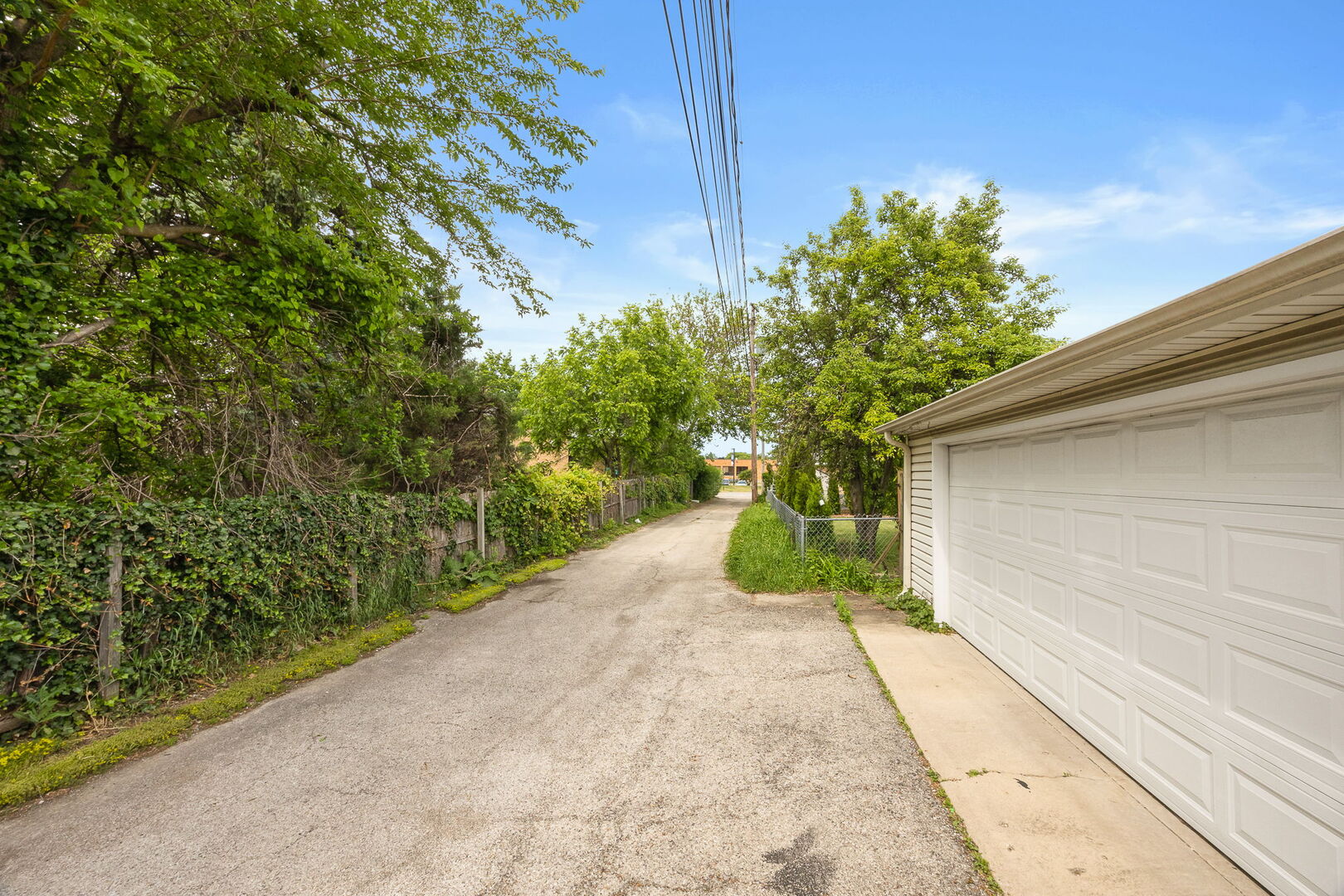 8104 Gross Point Road