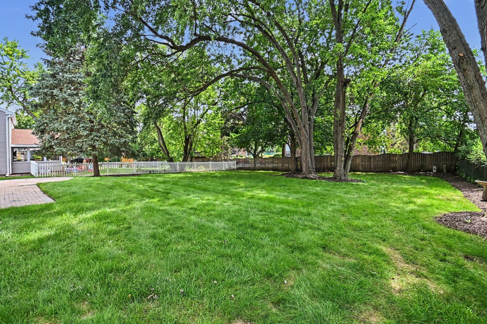 1120 Summit Hills Lane