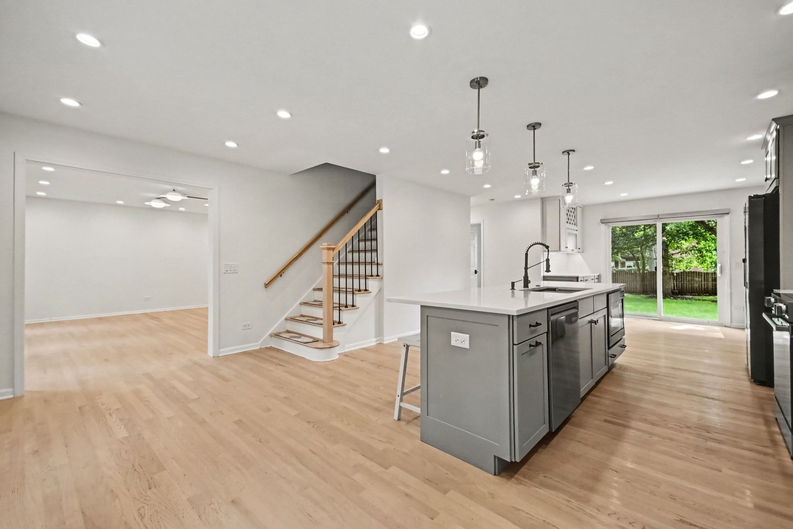 1120 Summit Hills Lane