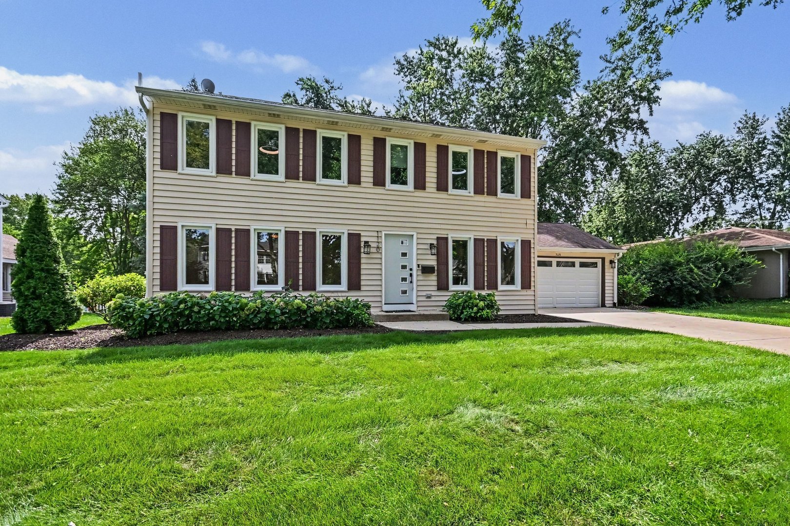 1120 Summit Hills Lane
