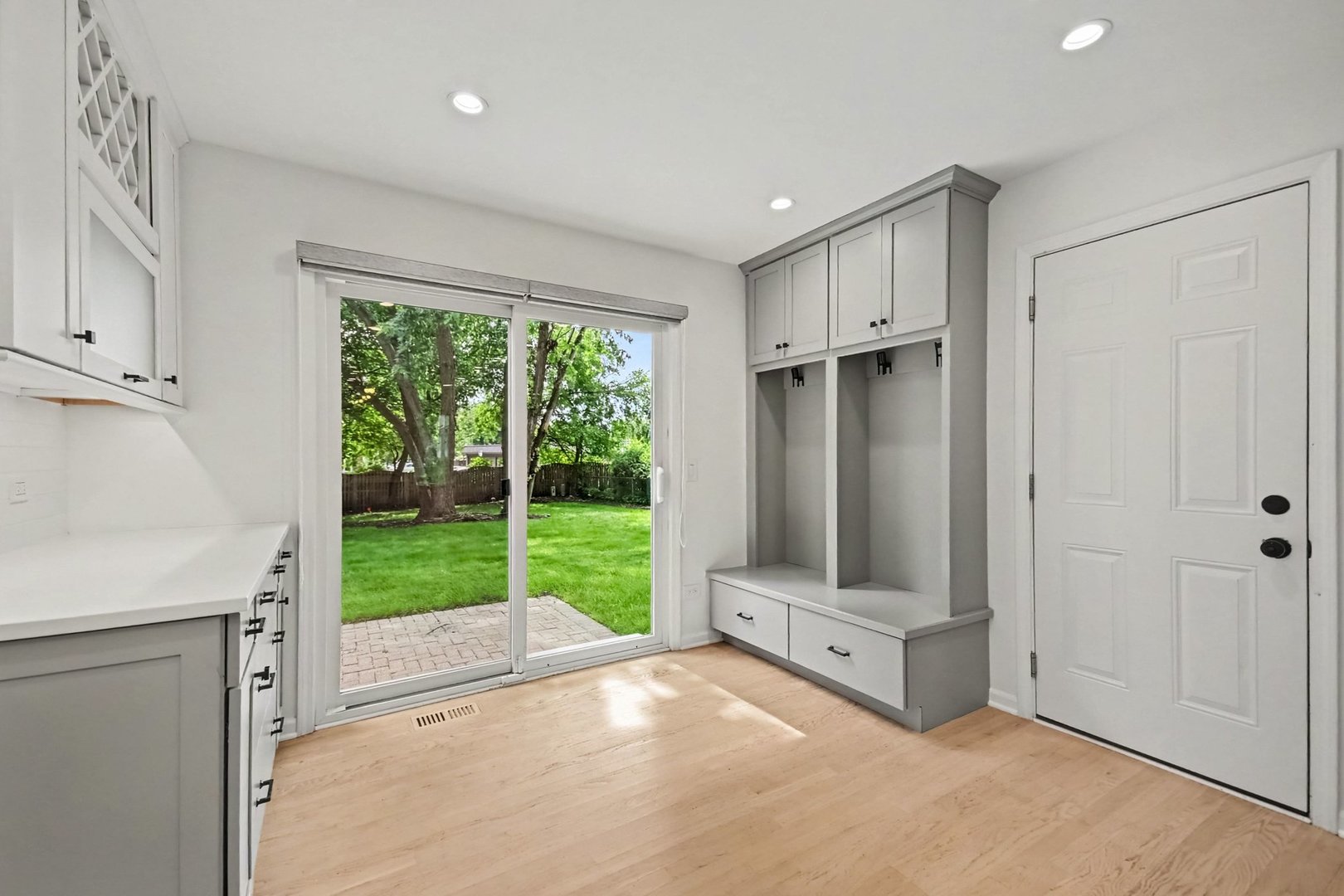 1120 Summit Hills Lane