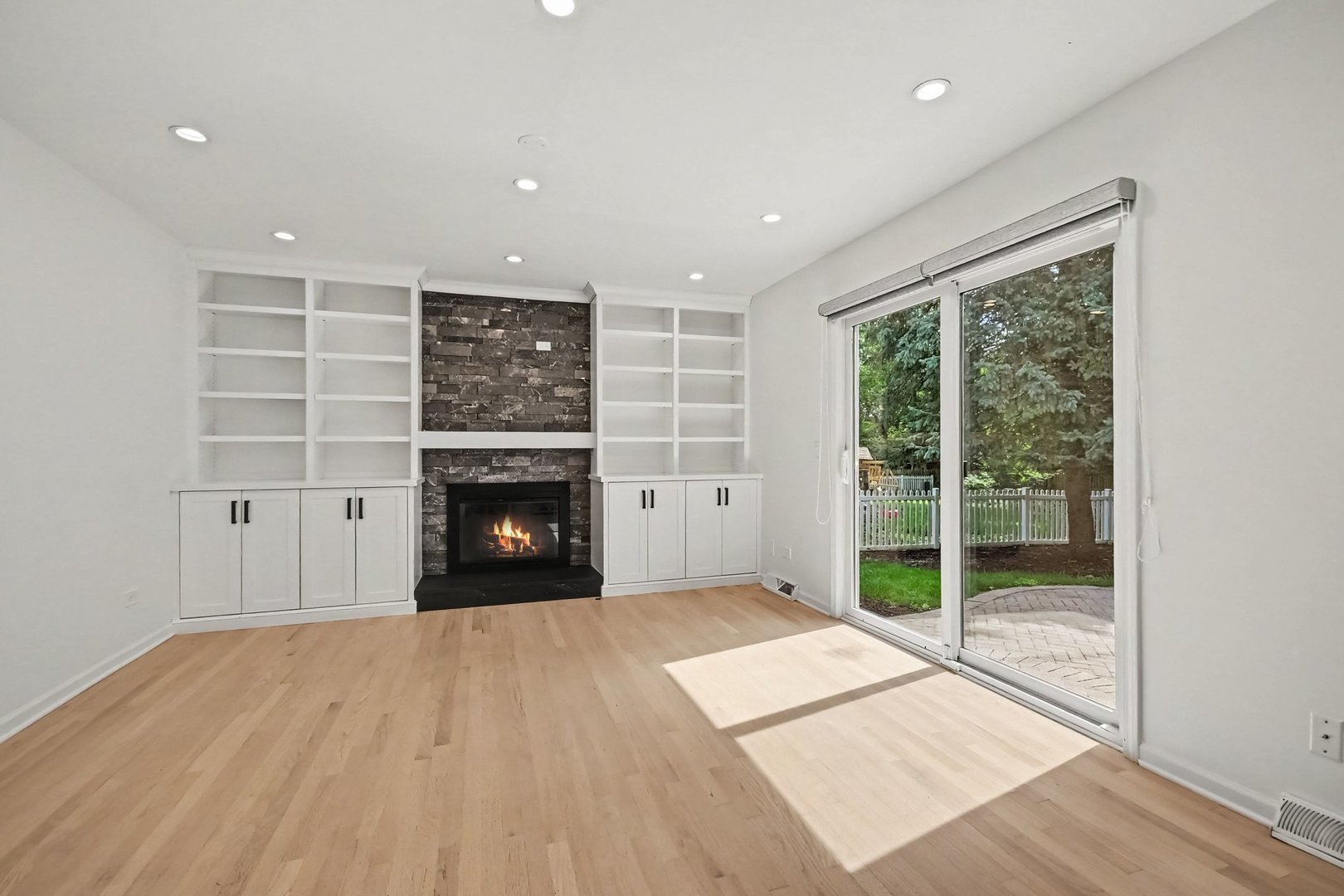 1120 Summit Hills Lane