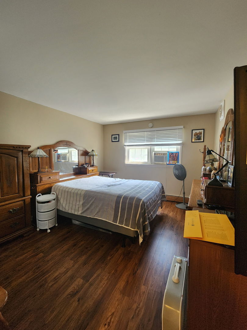2415 Ogden Avenue Unit: 5