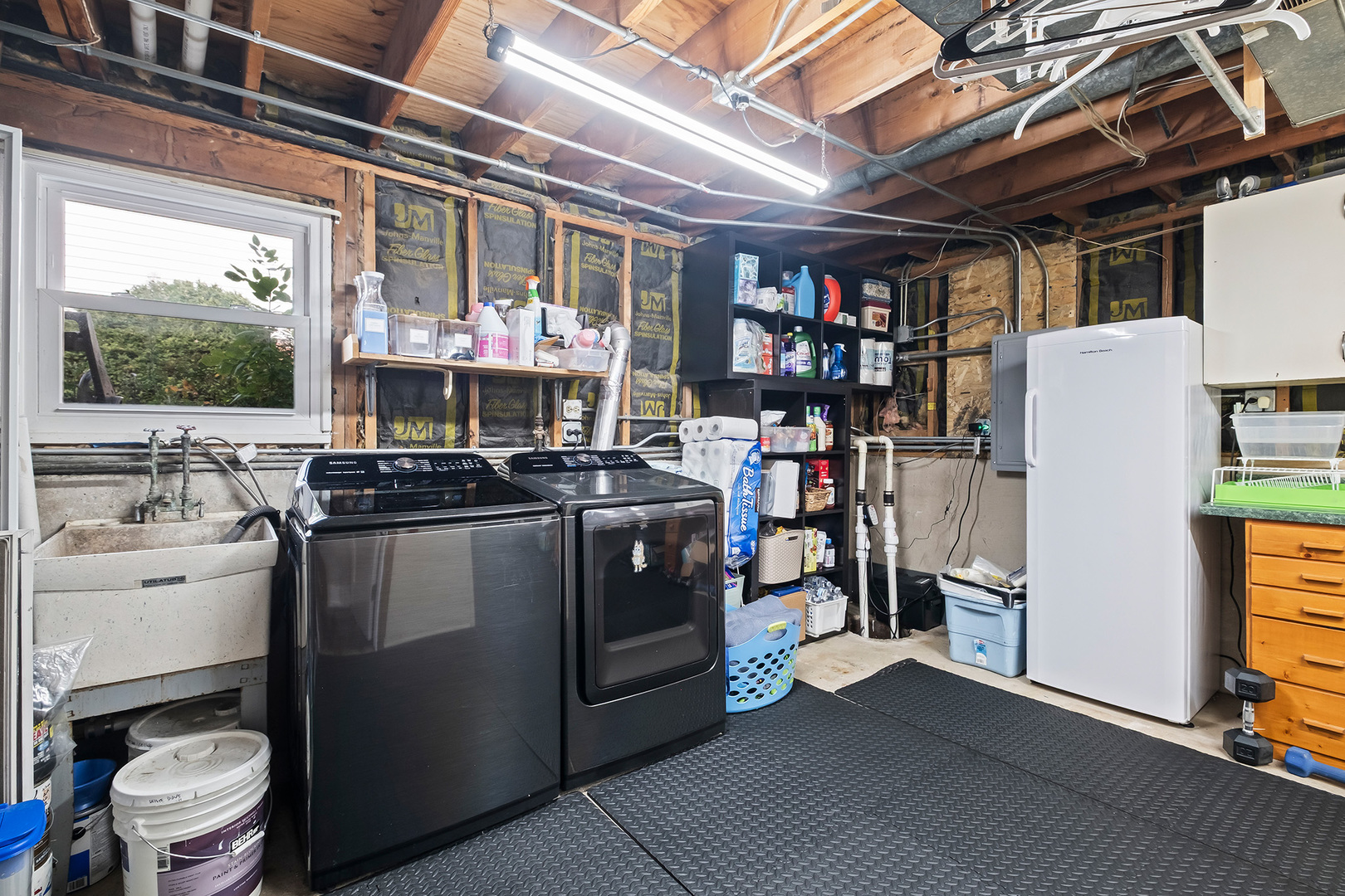 18W076 71st Street
