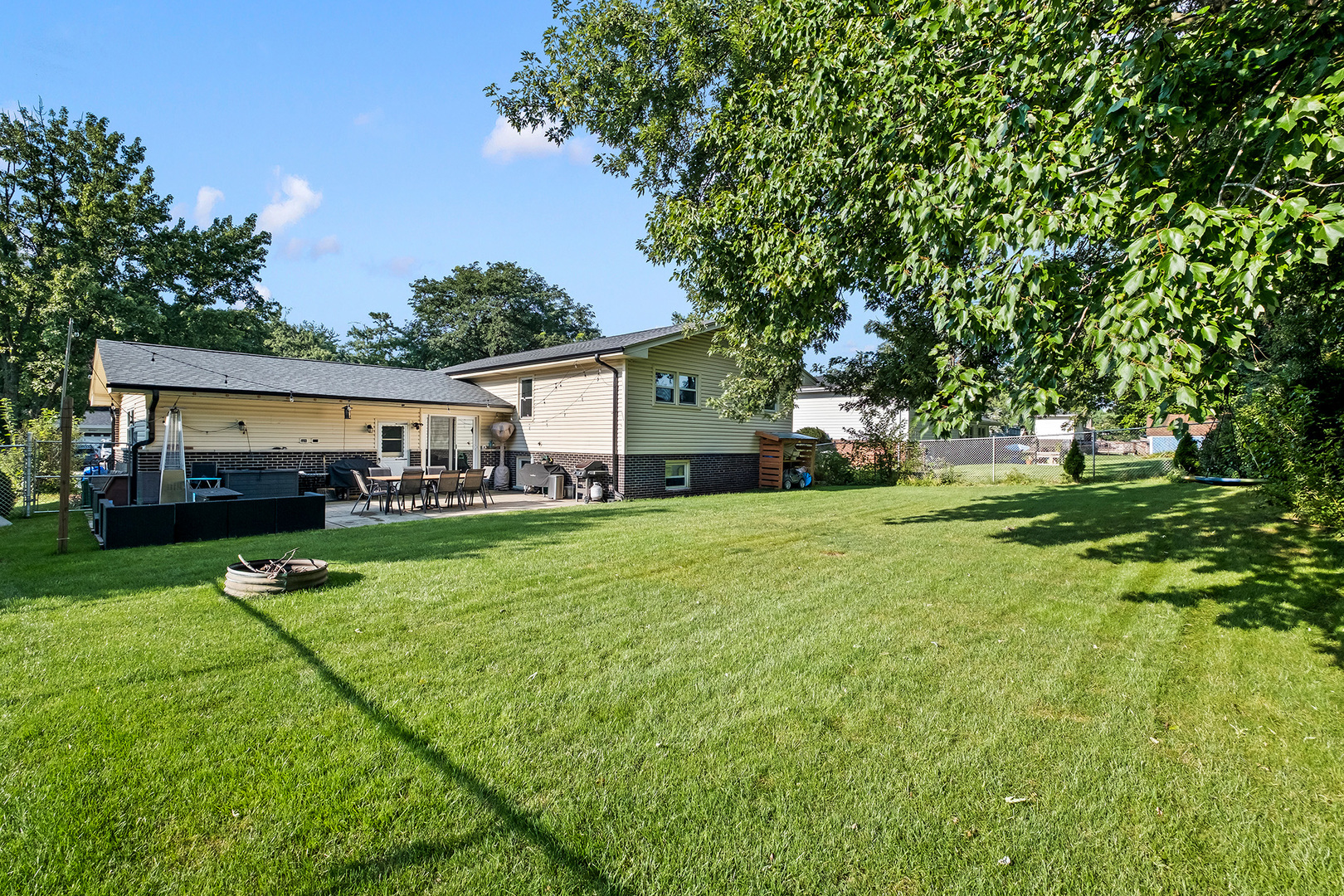 18W076 71st Street