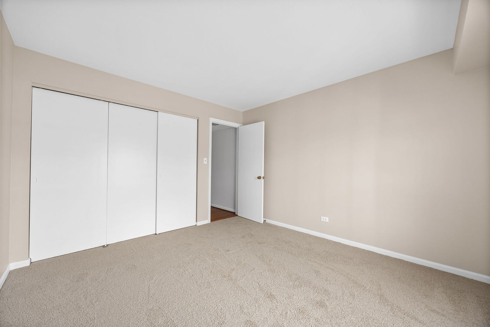 124 Carriage Way Drive Unit: B109