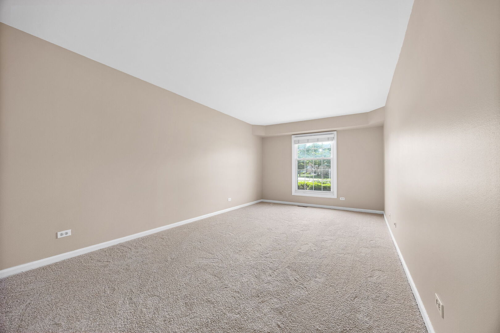 124 Carriage Way Drive Unit: B109