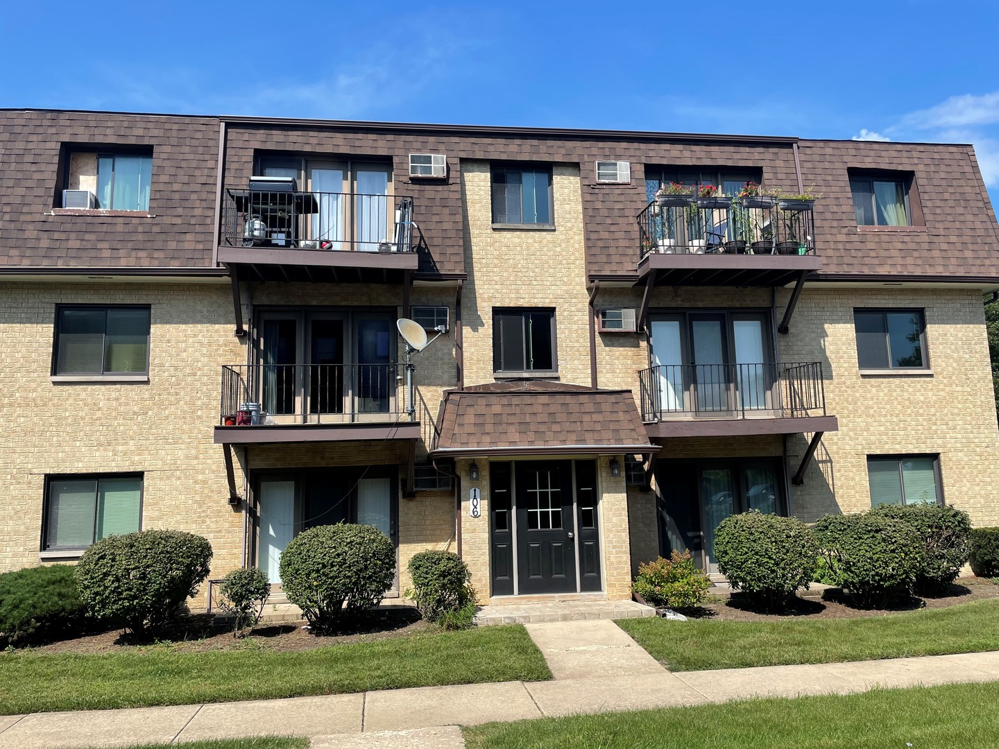 106 Olesen Drive Unit: 101