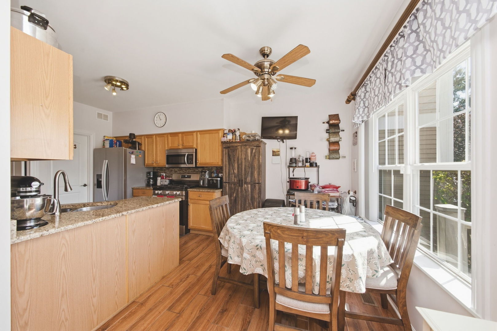 4160 Oak Tree Lane