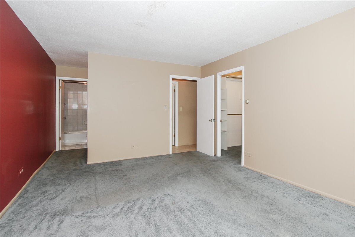 2000 Saint Regis Drive Unit: 6J