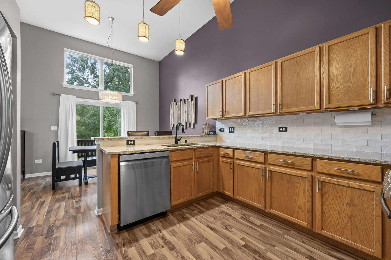 347 Gladstone Lane