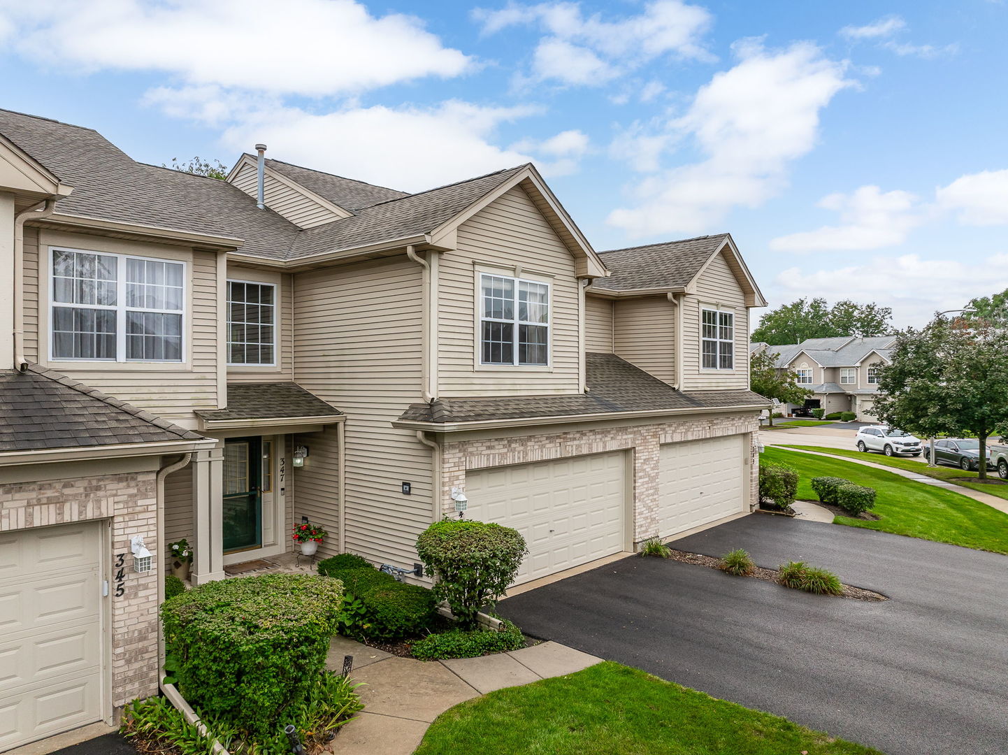 347 Gladstone Lane