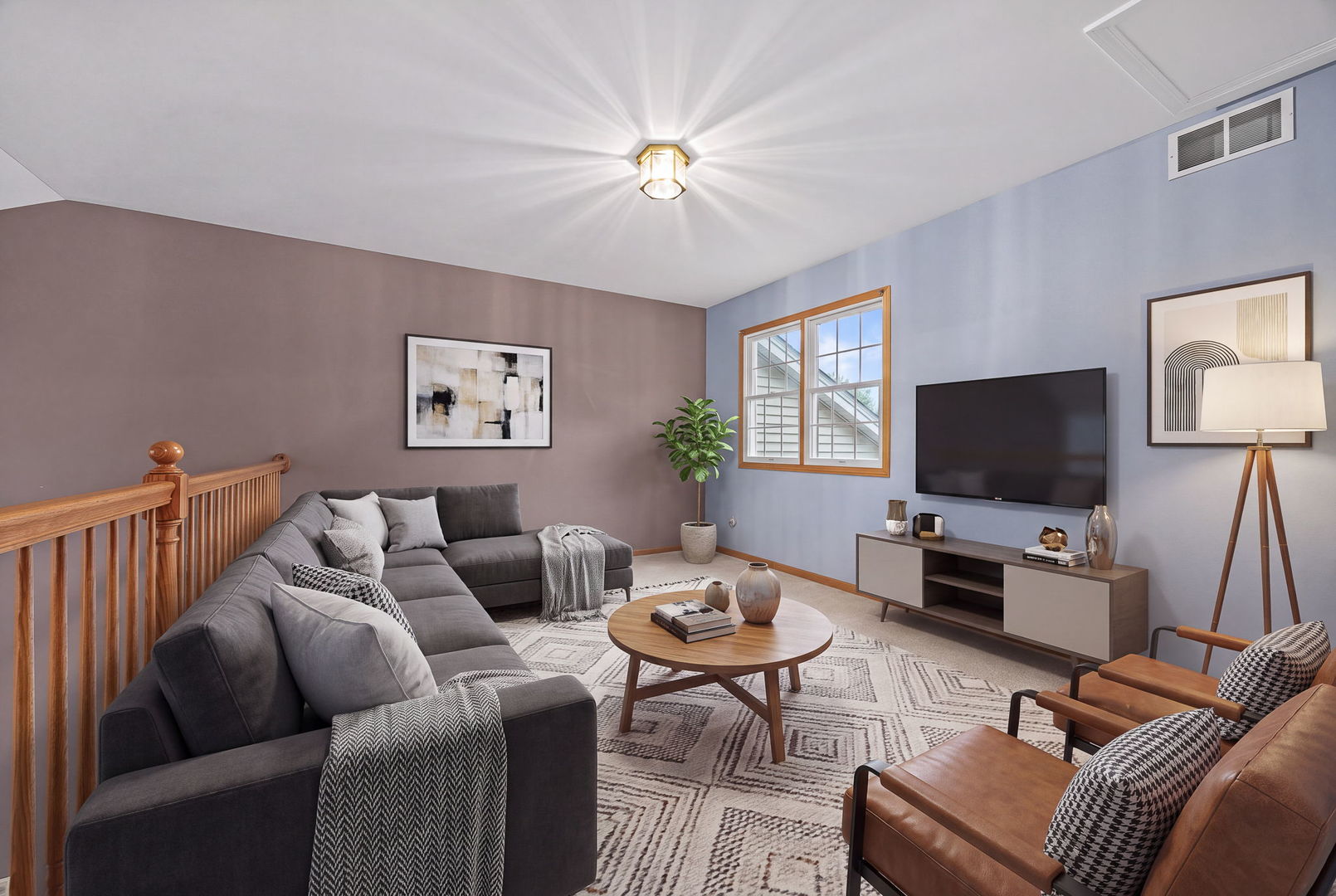 2012 Clover Lane Unit: 2012