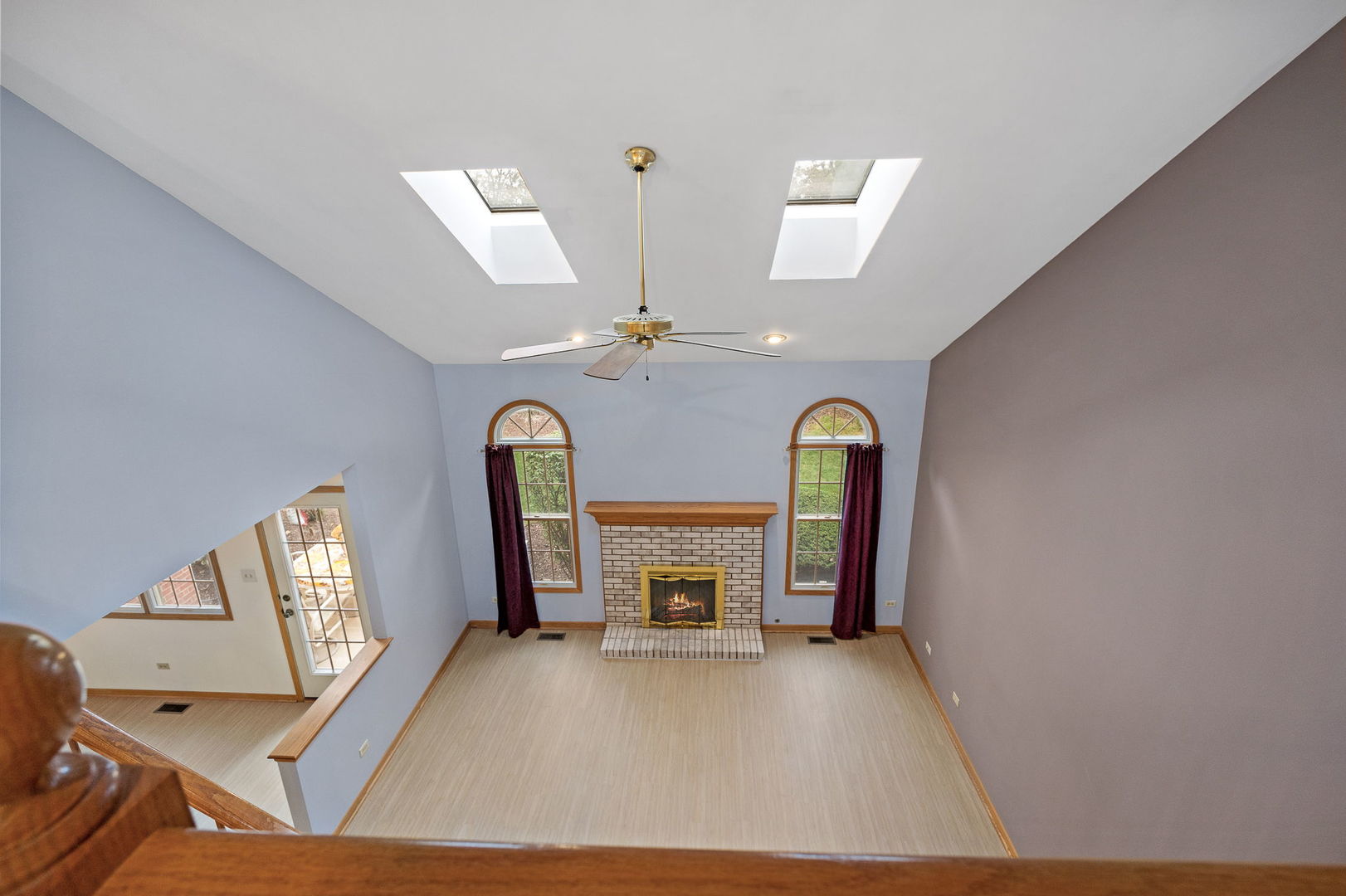 2012 Clover Lane Unit: 2012