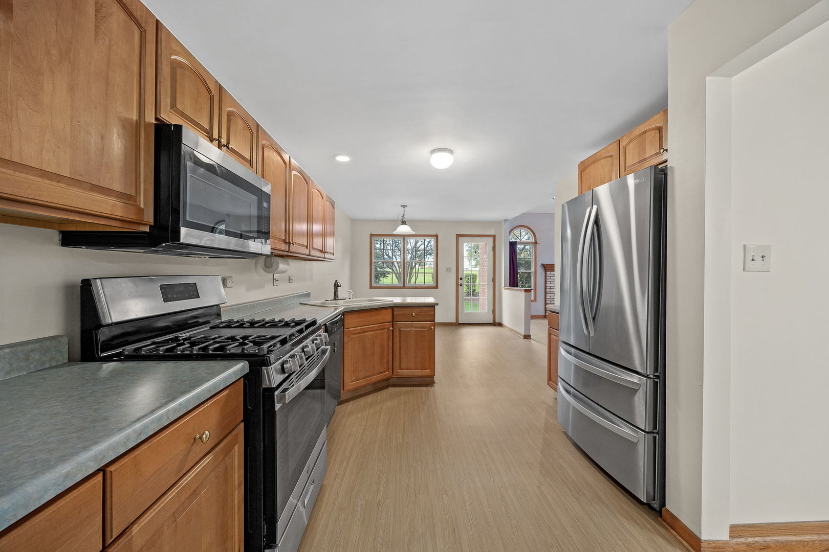 2012 Clover Lane Unit: 2012