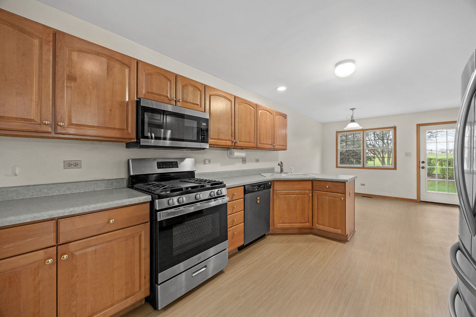 2012 Clover Lane Unit: 2012
