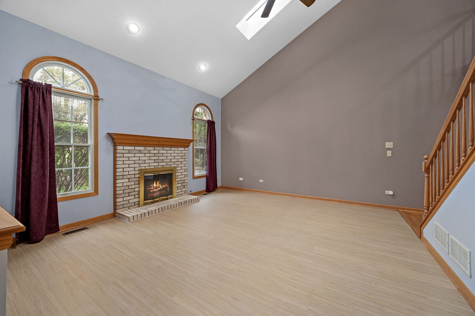 2012 Clover Lane Unit: 2012