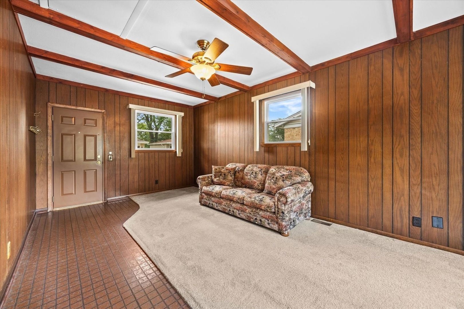 304 Crestwood Drive