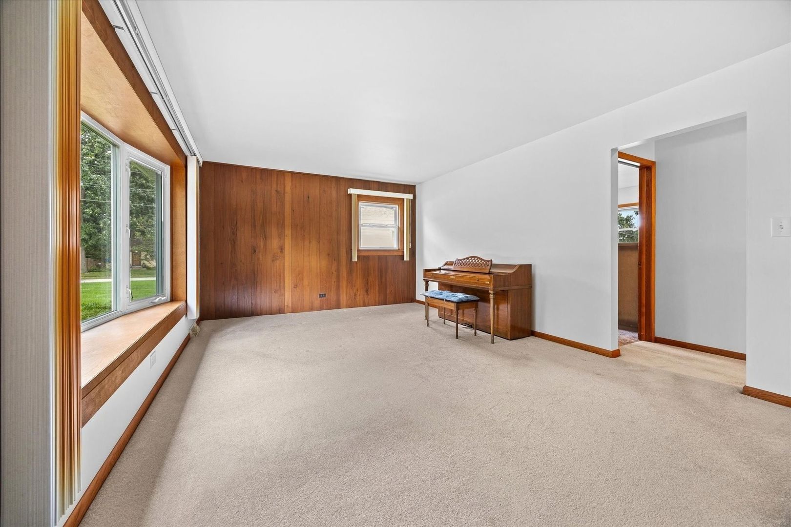 304 Crestwood Drive