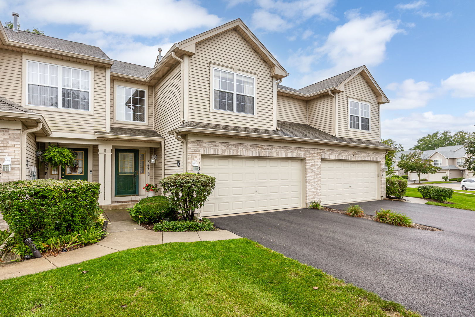347 Gladstone Lane