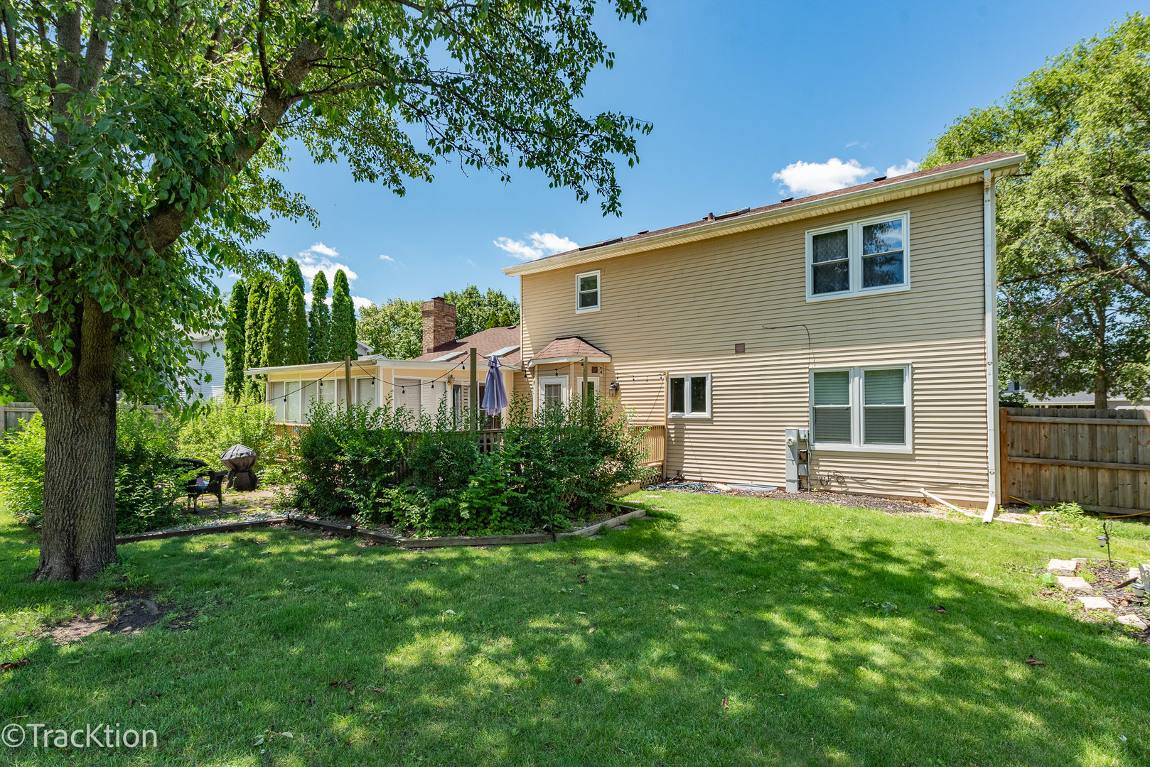 360 Lakeview Drive