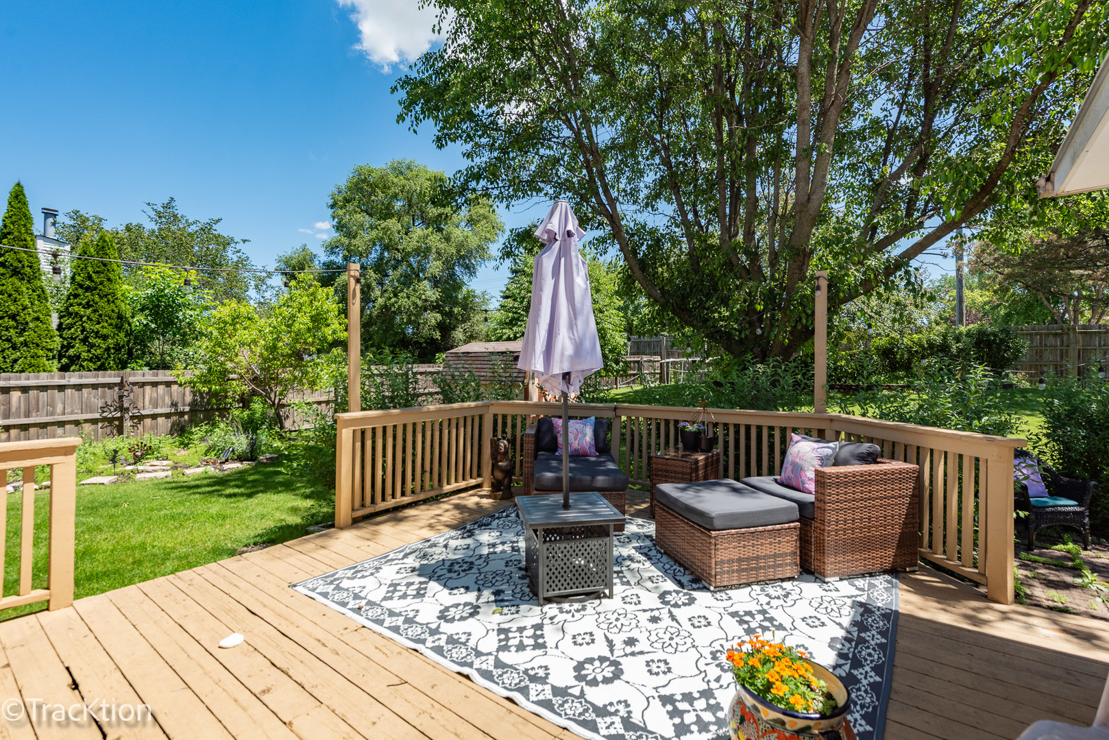 360 Lakeview Drive