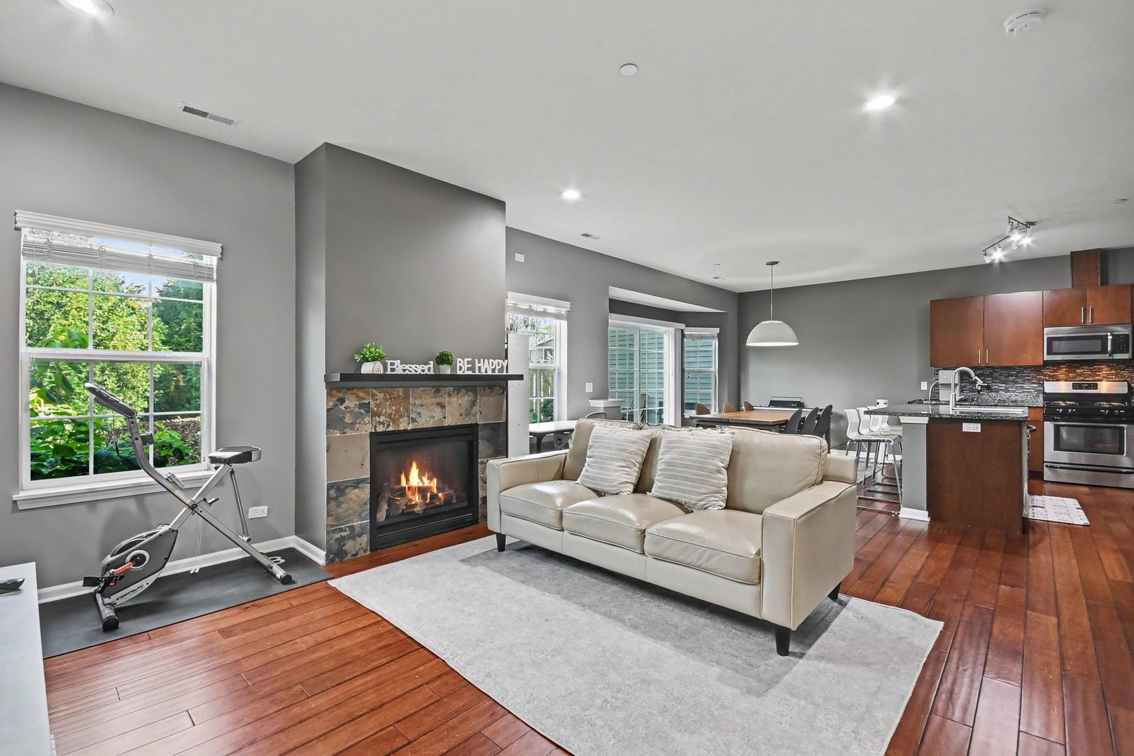 1011 Green Meadow Avenue