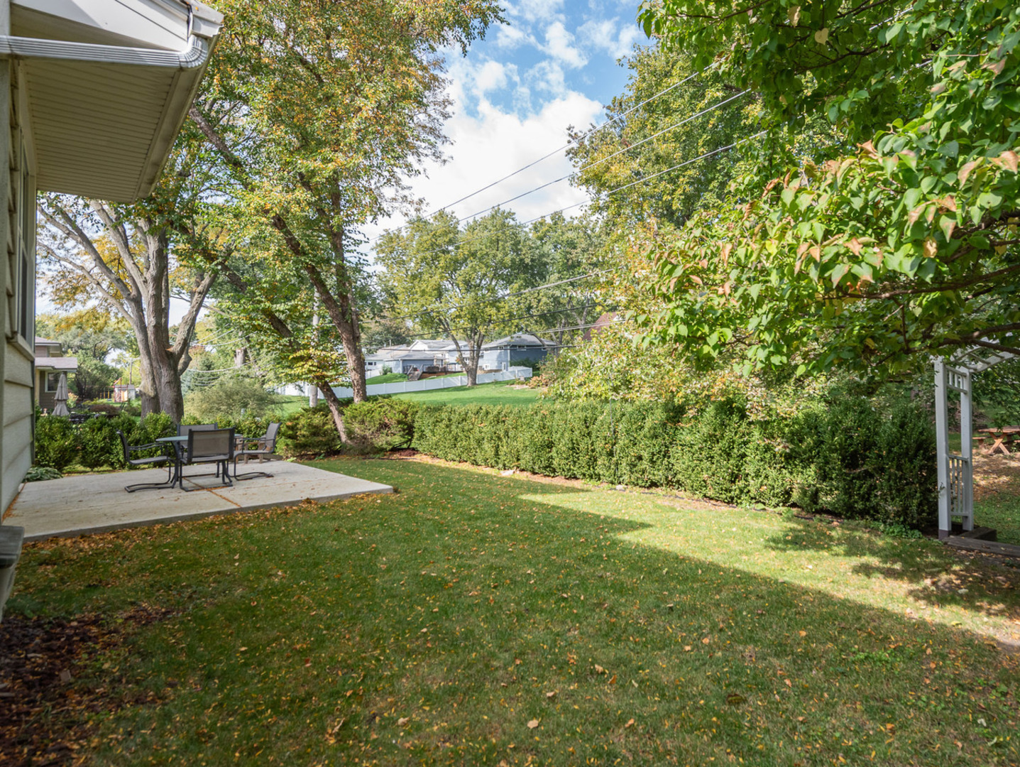 904 Weatherbee Avenue