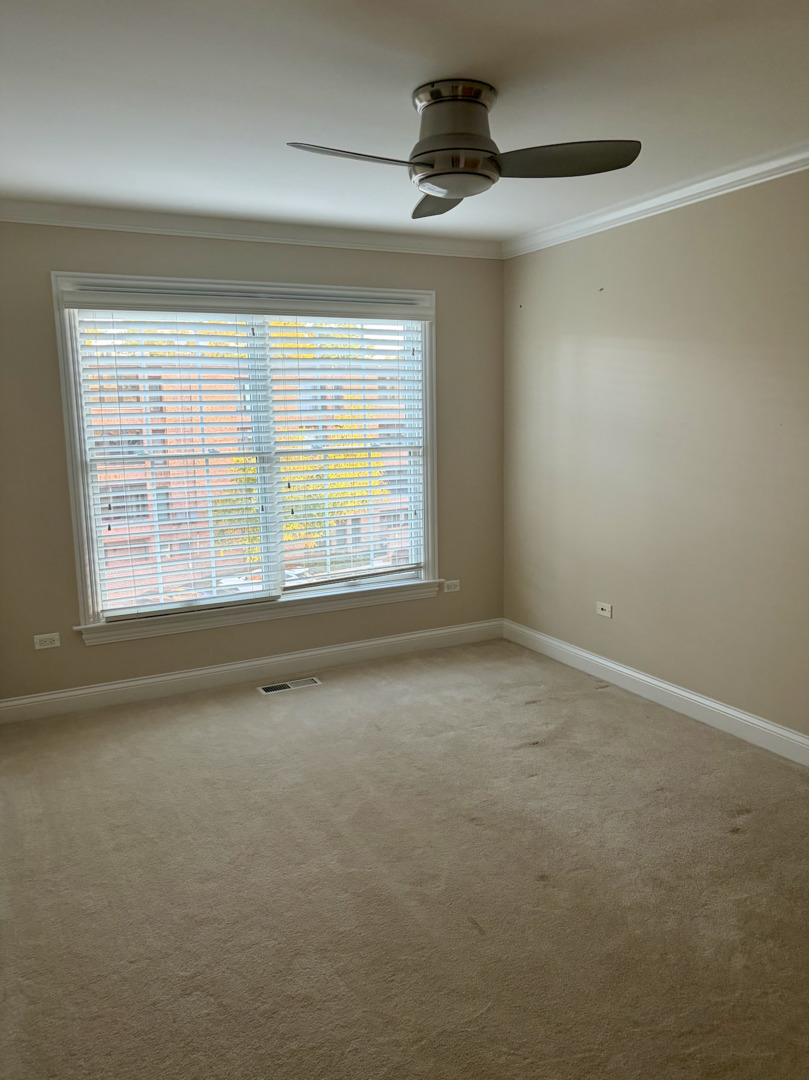 1127 Gilbert Avenue Unit: 1127