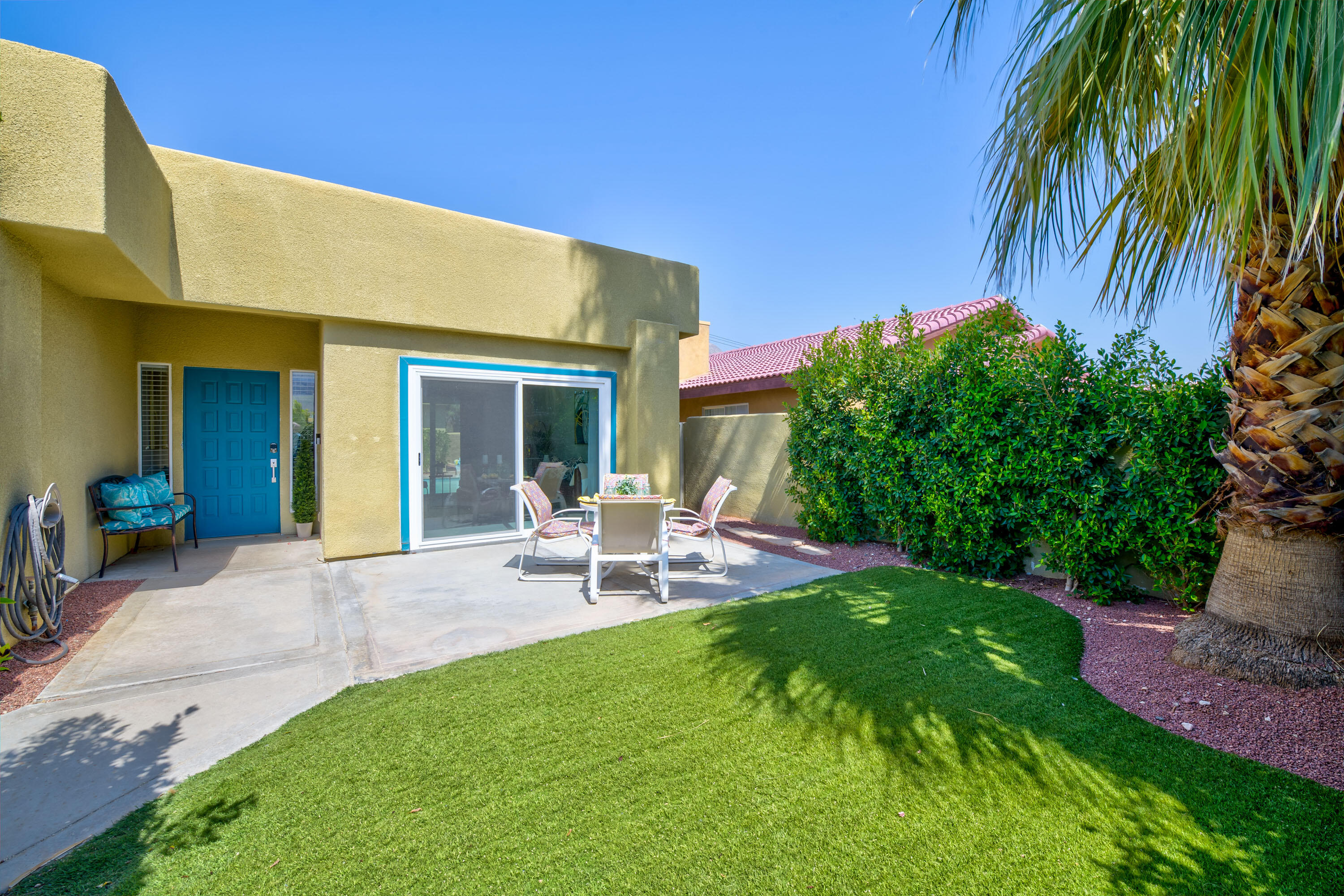 54465 Avenida Alvarado