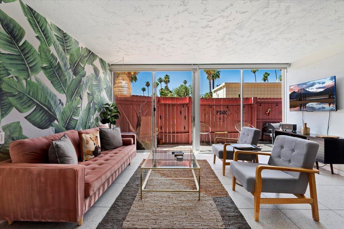 1111 E Palm Canyon DR Unit: 118