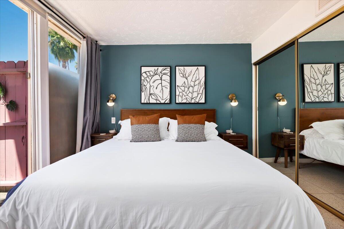 1111 E Palm Canyon DR Unit: 118