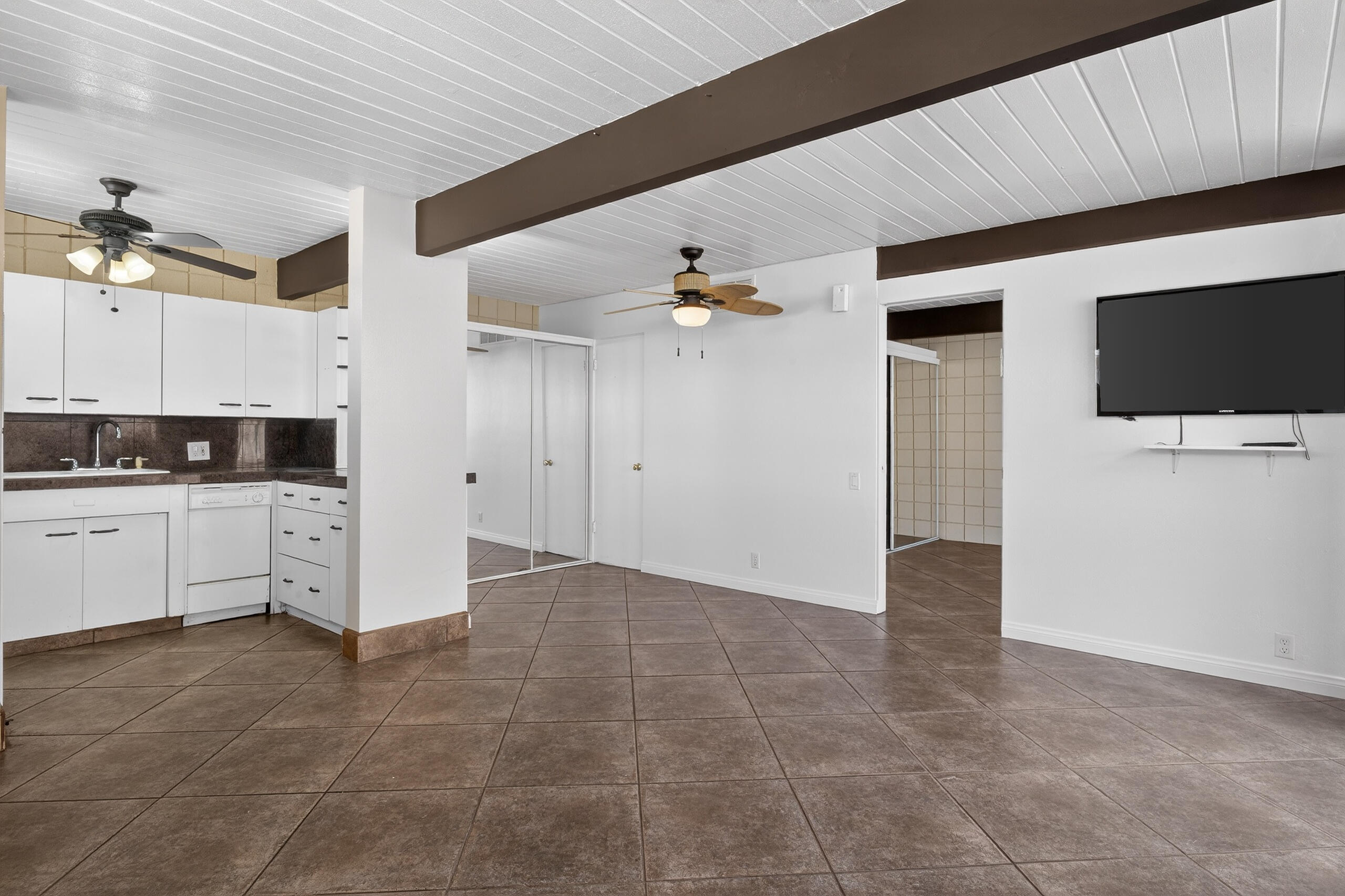 1111 E Palm Canyon DR Unit: 318