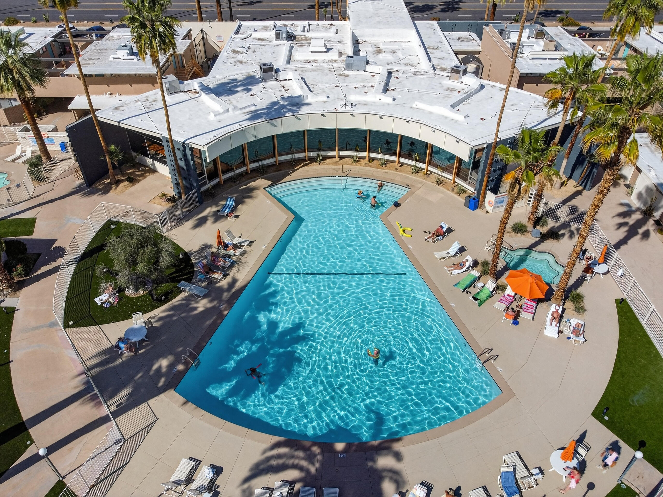 1111 E Palm Canyon DR Unit: 318