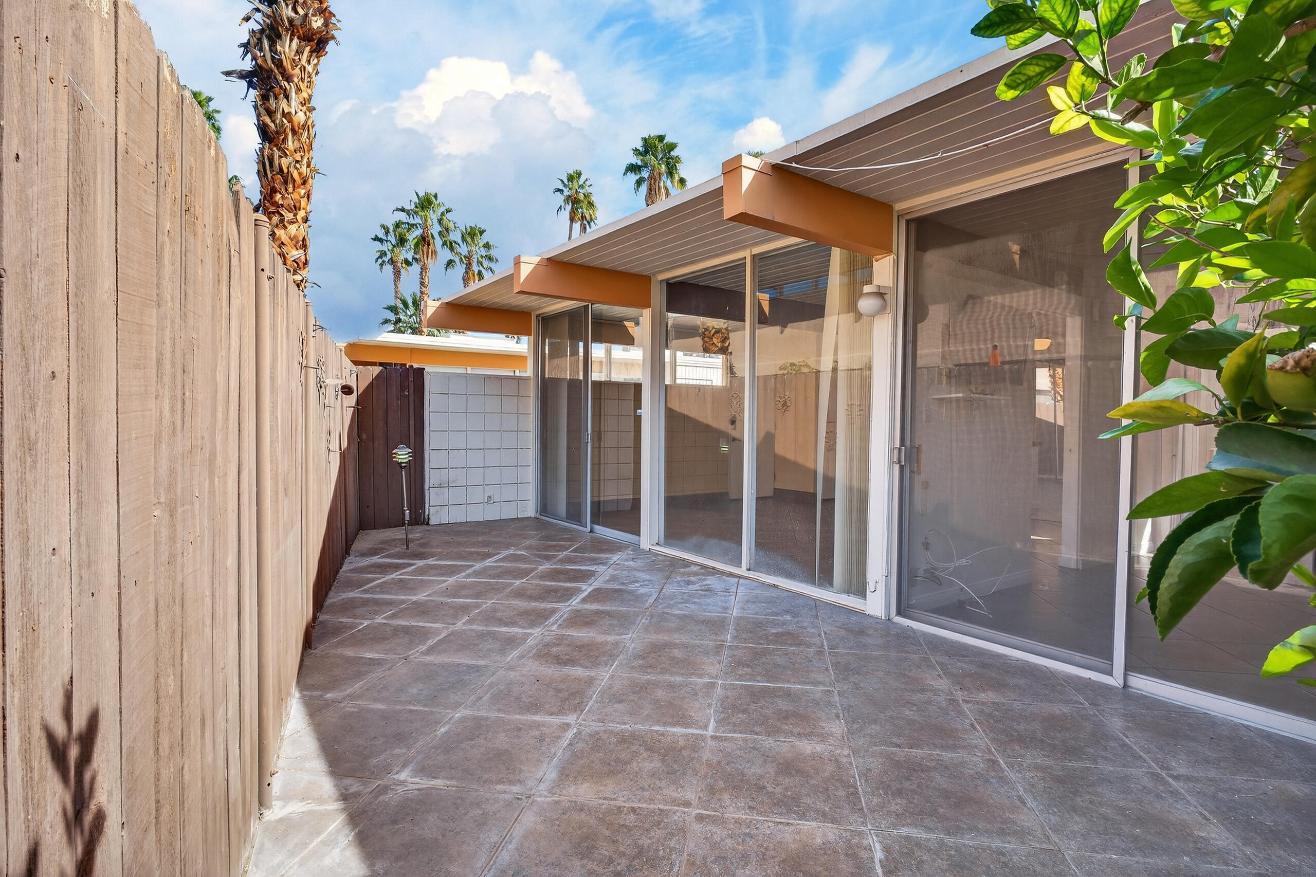 1111 E Palm Canyon DR Unit: 318