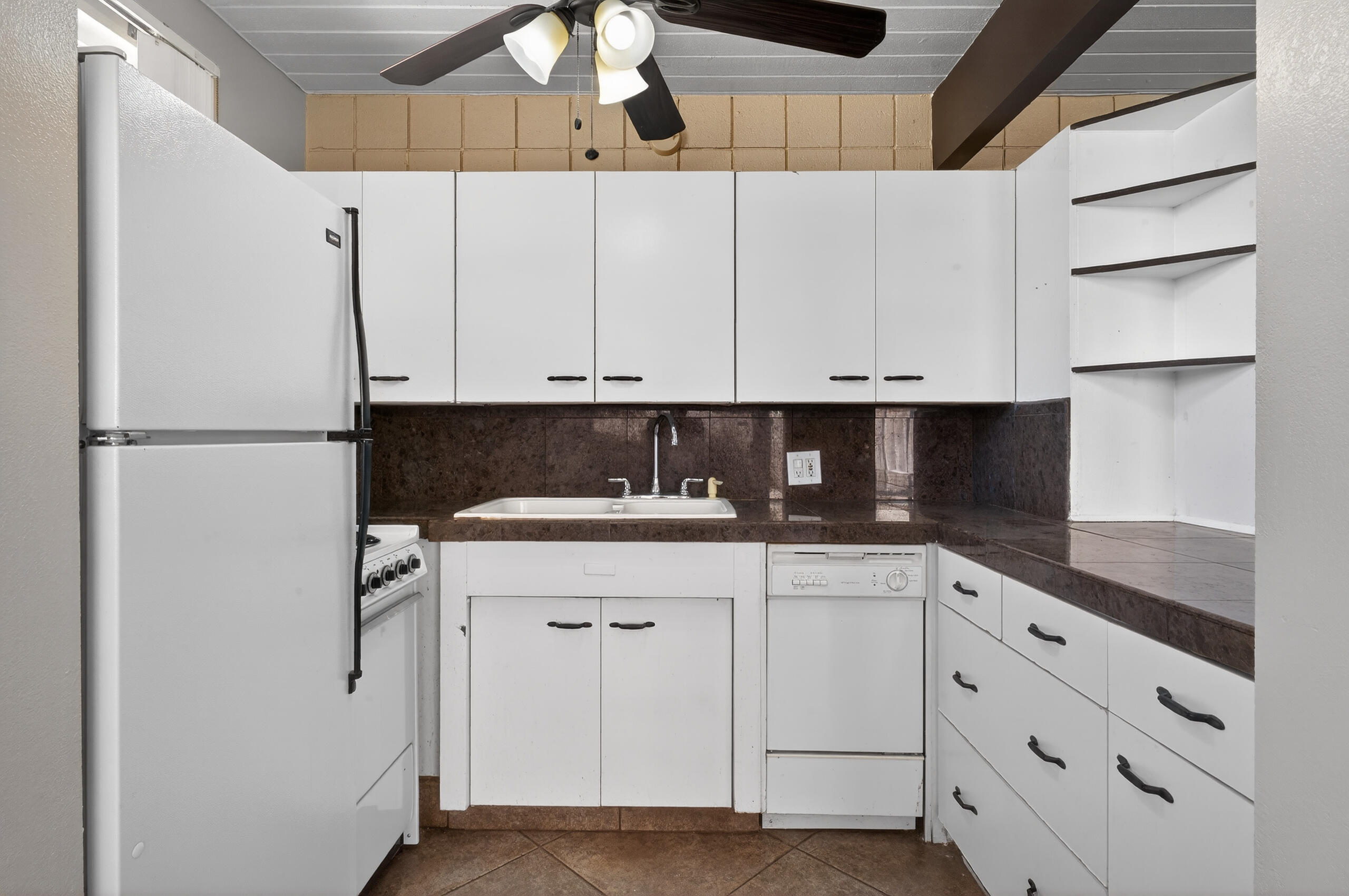 1111 E Palm Canyon DR Unit: 318