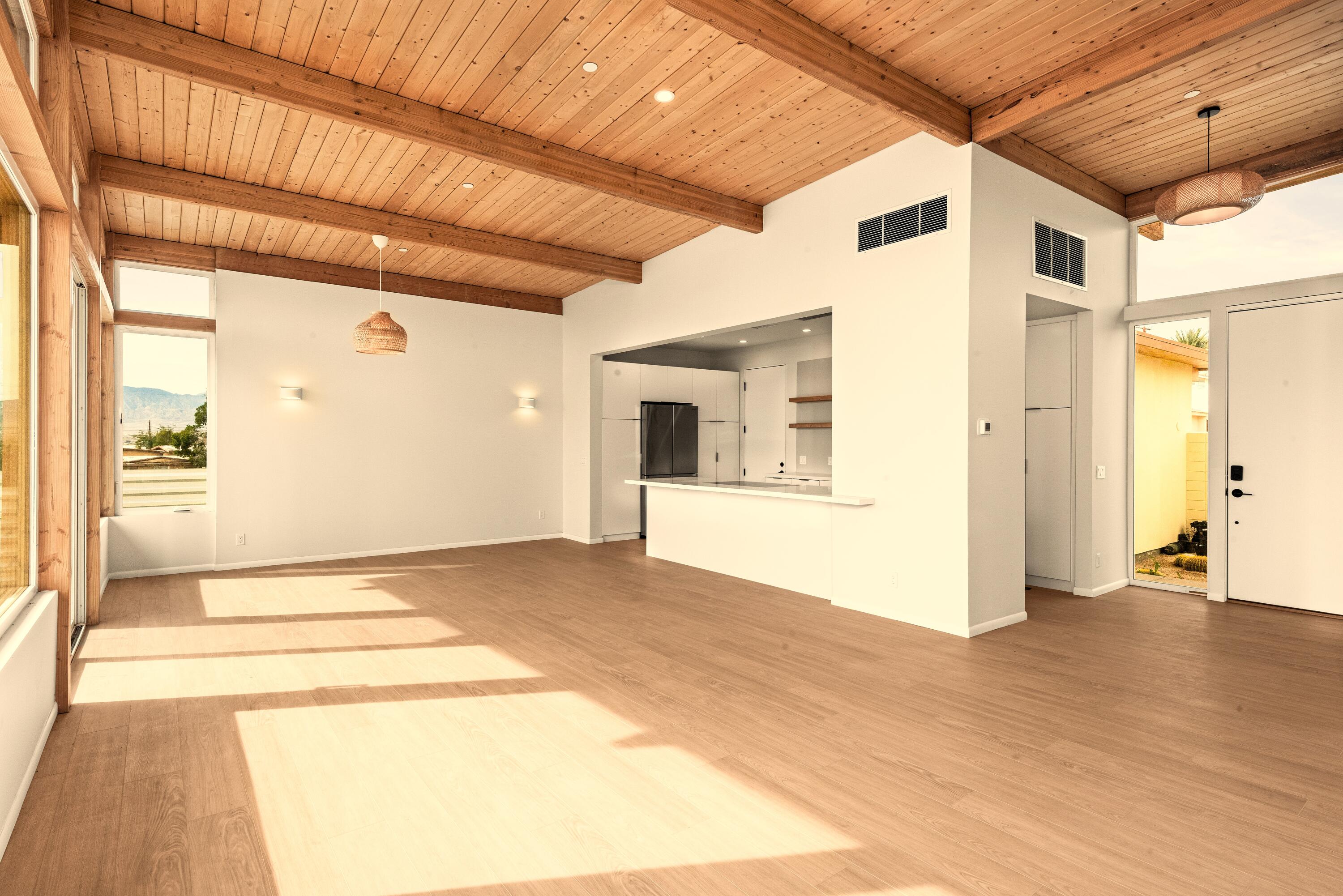 68035 Calle Cerrito