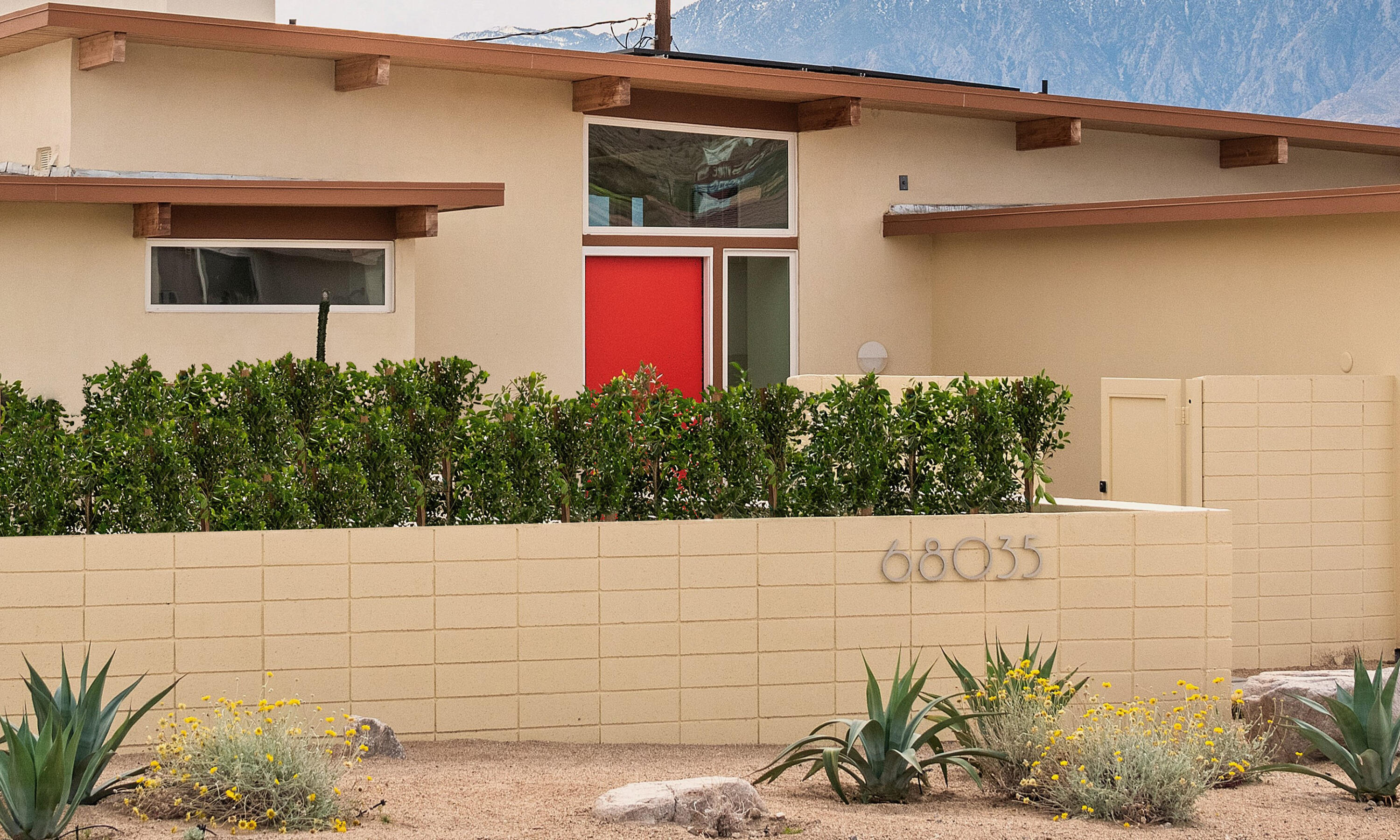 68035 Calle Cerrito