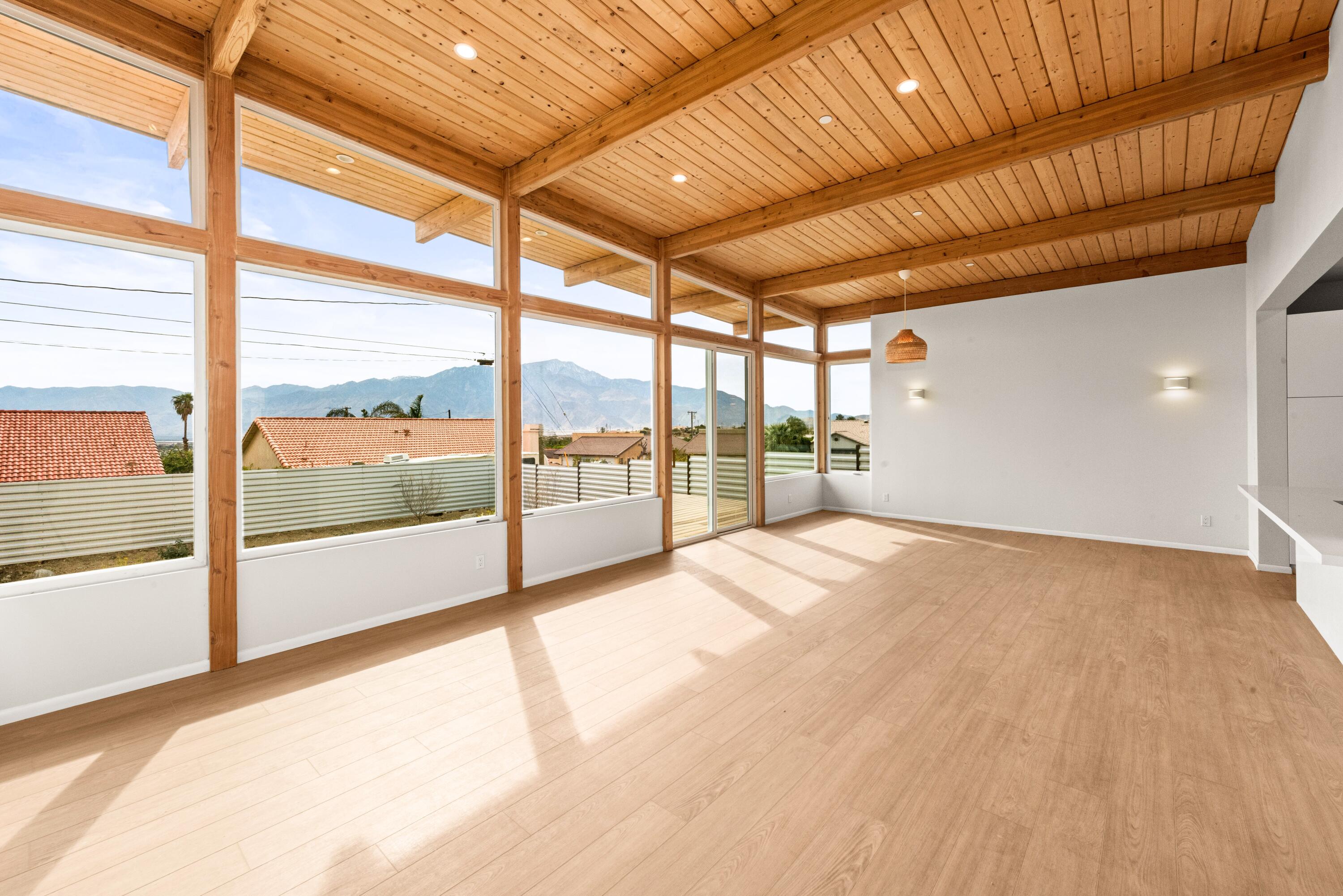 68035 Calle Cerrito